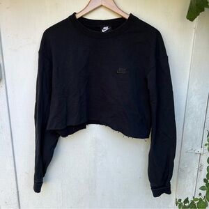 Nike Cropped Black Sweatshirt Size Large